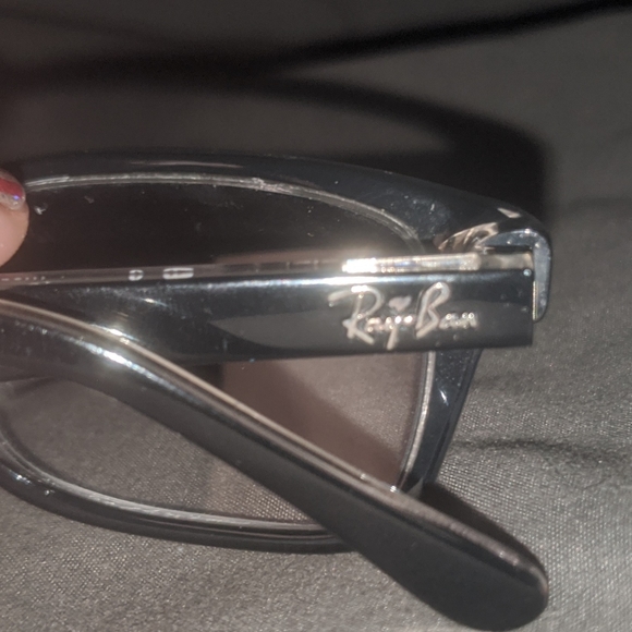 Ray-Ban Accessories - Ray Bans Reading Classes.